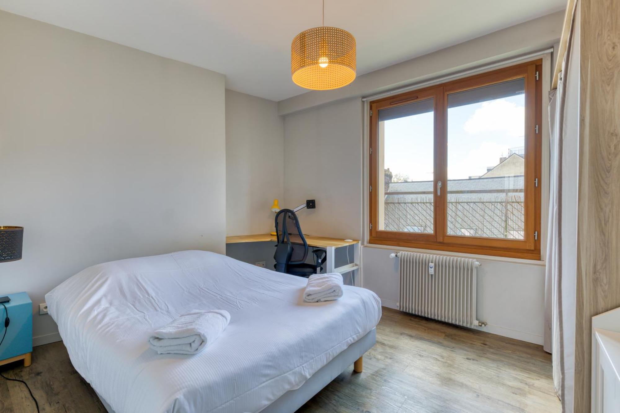Cecile Joli F2 Avec Parking Proche De La Seine Rouen Esterno foto